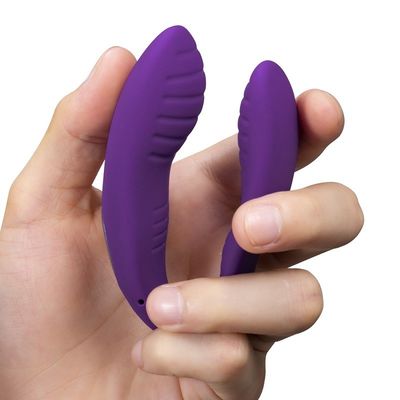USB再充電可能なUは女性の性のおもちゃ10の速度11cmの長さを形づける